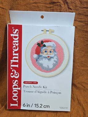 ☀️Loops & Threads Christmas Punch Needle Kit - Santa with Pink Background